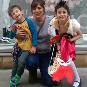 Emma West Oxfordshire and family