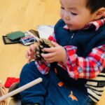 Treasure Basket Heuristic Play and the best present for a 1 year old